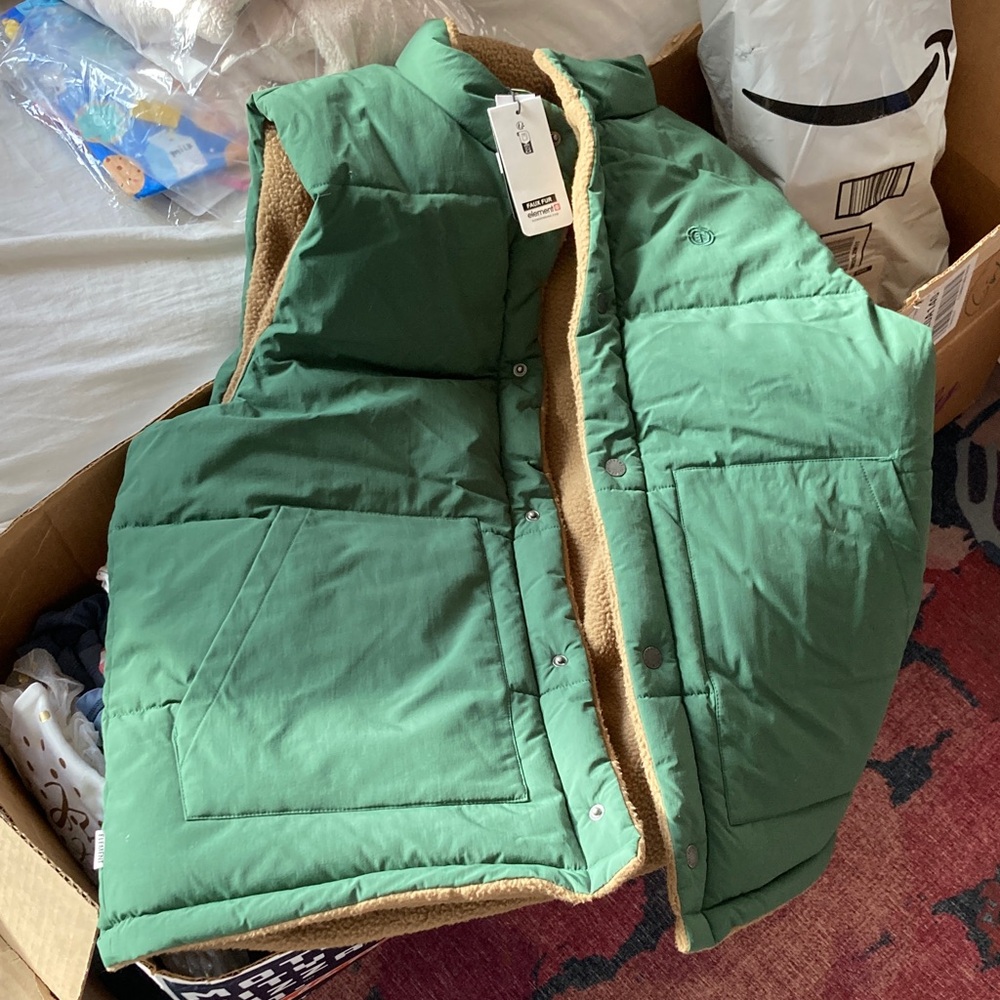 Element reversible men’s XL warm puffer vest NWT new with tags